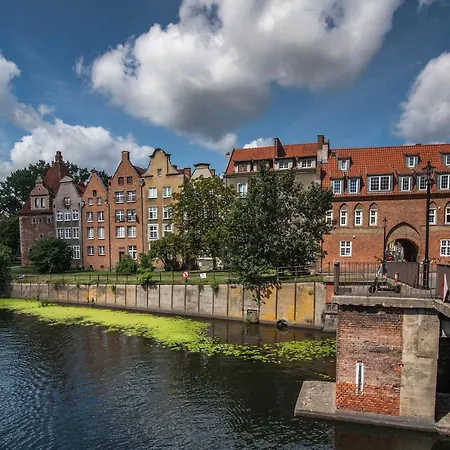 Old River Апартаменты Гданьск